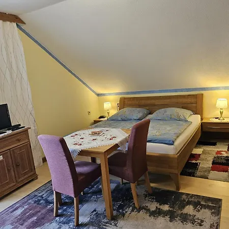 Haus Am Schoenberg Гостевой дом 3*
