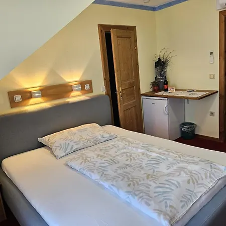 Haus Am Schoenberg 3* Зос
