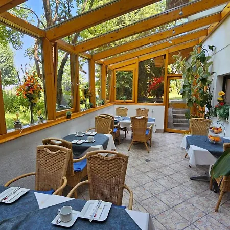 Haus Am Schoenberg Гостевой дом 3*