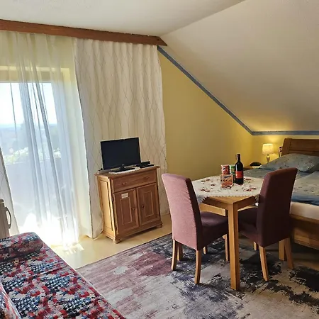 Haus Am Schoenberg Гостевой дом