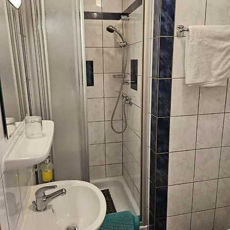 Haus Am Schoenberg 3*